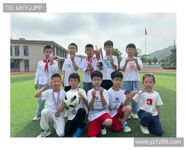 同柔足球：探索足球运动的魅力与团队精神的完美结合