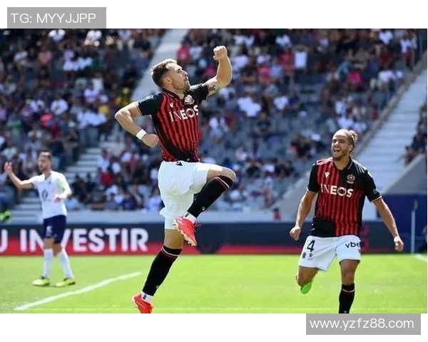 最惊险足球赛事回顾与精彩瞬间解析让你领略足球的极致魅力与刺激体验 最惊险足球赛事回顾与精彩瞬间解析让你领略足球的极致魅力与刺激体验